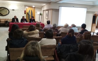 Santiago Centro reuniu a hostaleiros e comerciantes para falar do parking