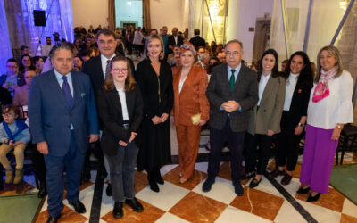 Down Compostela premia o compromiso de Chema Fernández, presidente de Santiago Centro